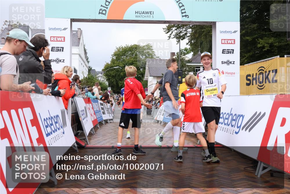 30.08.2026 - Blankeneser Heldenlauf Lena Gebhardt http://msf.ph/oto/10020071 30.08.2026 09:42:51 Ziel 1219, 1255, 1631, 1632, 1652, 1653 meine-sportfotos.de