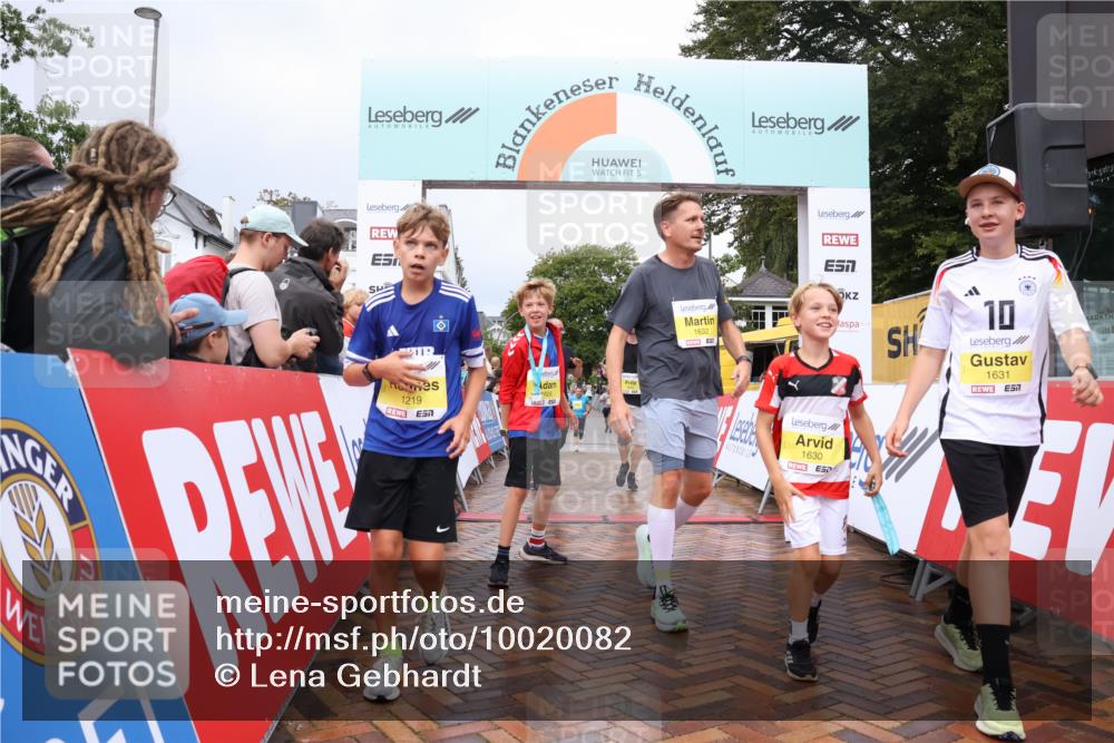 30.08.2026 - Blankeneser Heldenlauf Lena Gebhardt http://msf.ph/oto/10020082 30.08.2026 09:42:53 Ziel 1084, 1219, 1255, 1631, 1632, 1652, 1653 meine-sportfotos.de