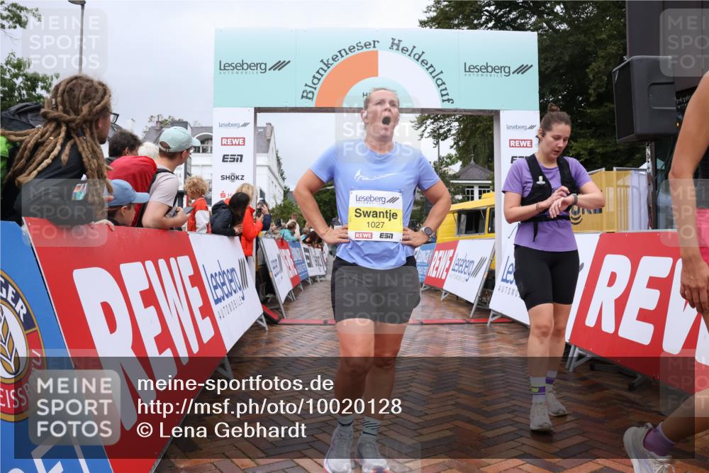30.08.2026 - Blankeneser Heldenlauf Lena Gebhardt http://msf.ph/oto/10020128 30.08.2026 09:43:05 Ziel 1025, 1027, 1041, 1084, 1155, 1163, 1363, 1770, 1771, 1772 meine-sportfotos.de