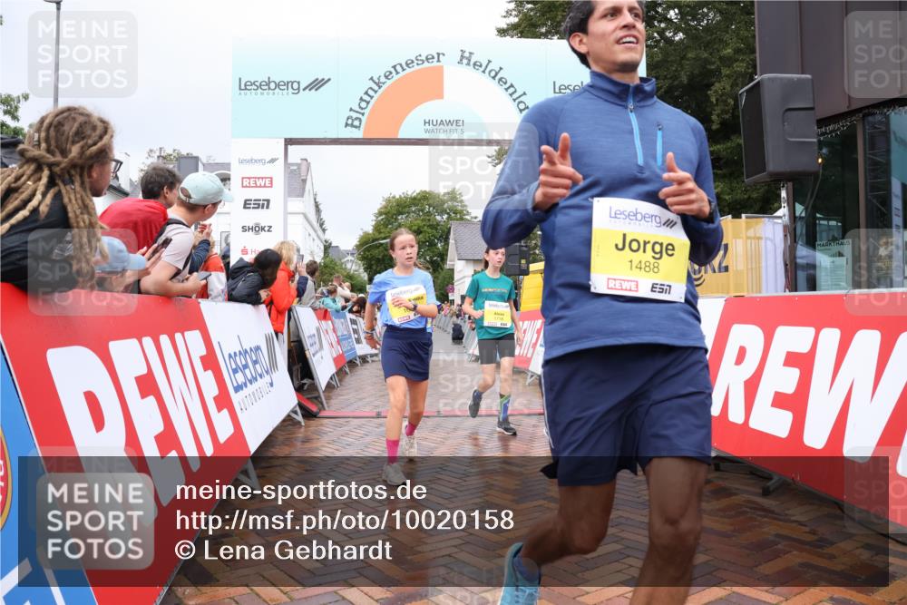 30.08.2026 - Blankeneser Heldenlauf Lena Gebhardt http://msf.ph/oto/10020158 30.08.2026 09:43:14 Ziel 1025, 1041, 1047, 1129, 1209, 1488, 1623, 1663, 1718, 1777 meine-sportfotos.de