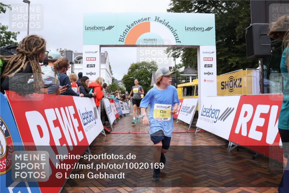 30.08.2026 - Blankeneser Heldenlauf Lena Gebhardt http://msf.ph/oto/10020169 30.08.2026 09:43:18 Ziel 1047, 1129, 1209, 1210, 1425, 1488, 1623, 1663, 1718, 1777 meine-sportfotos.de