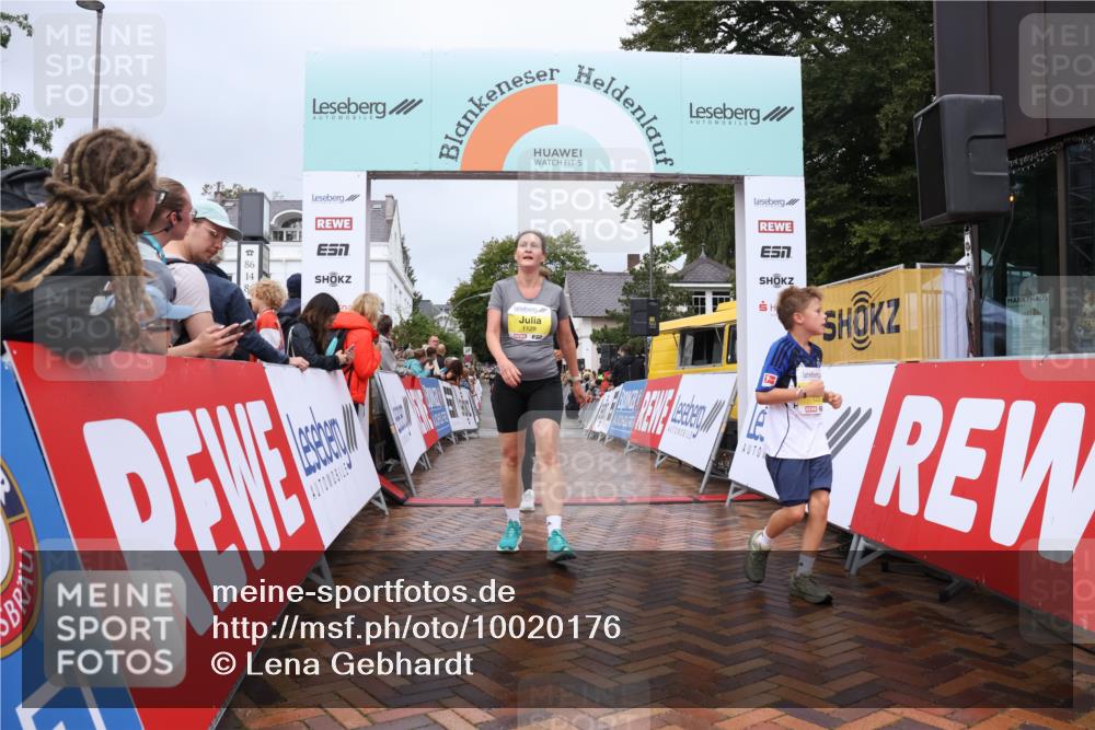 30.08.2026 - Blankeneser Heldenlauf Lena Gebhardt http://msf.ph/oto/10020176 30.08.2026 09:43:20 Ziel 1047, 1129, 1209, 1210, 1425, 1488, 1623, 1624, 1663, 1718 meine-sportfotos.de