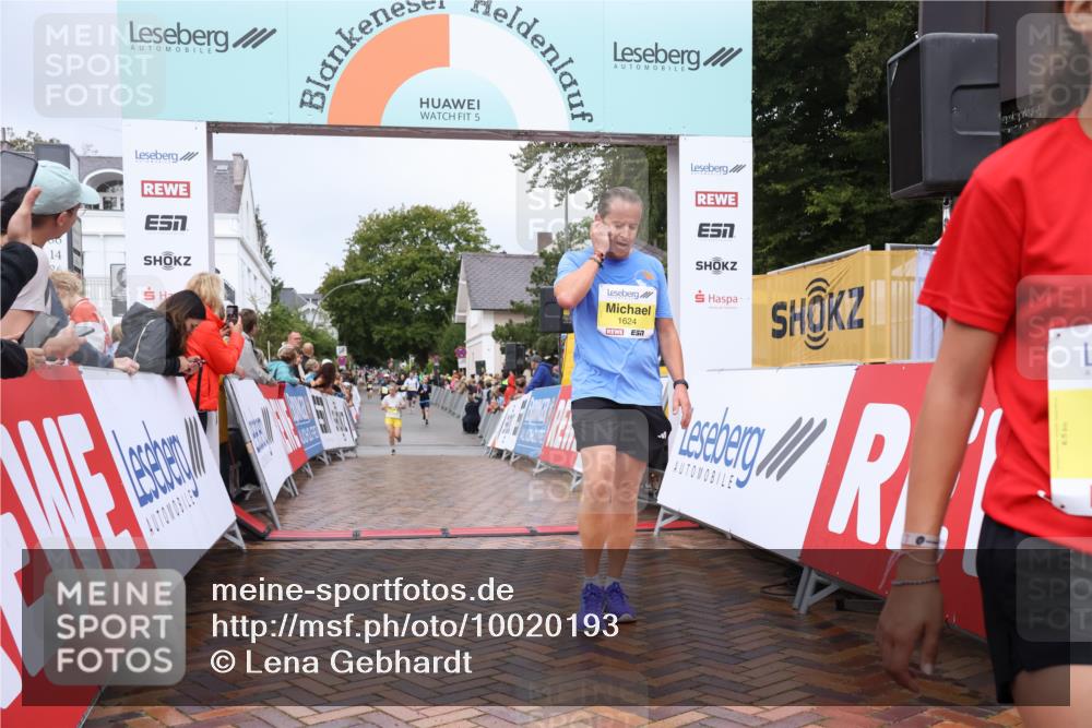 30.08.2026 - Blankeneser Heldenlauf Lena Gebhardt http://msf.ph/oto/10020193 30.08.2026 09:43:26 Ziel 1129, 1209, 1210, 1425, 1624 meine-sportfotos.de
