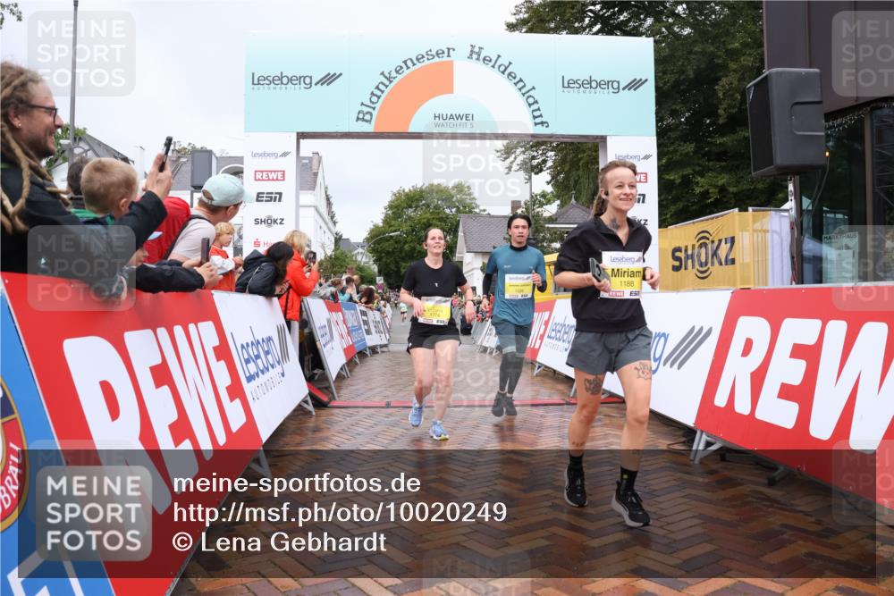 30.08.2026 - Blankeneser Heldenlauf Lena Gebhardt http://msf.ph/oto/10020249 30.08.2026 09:43:43 Ziel 1174, 1188, 1360, 1361, 1526, 1661, 1691, 1774 meine-sportfotos.de