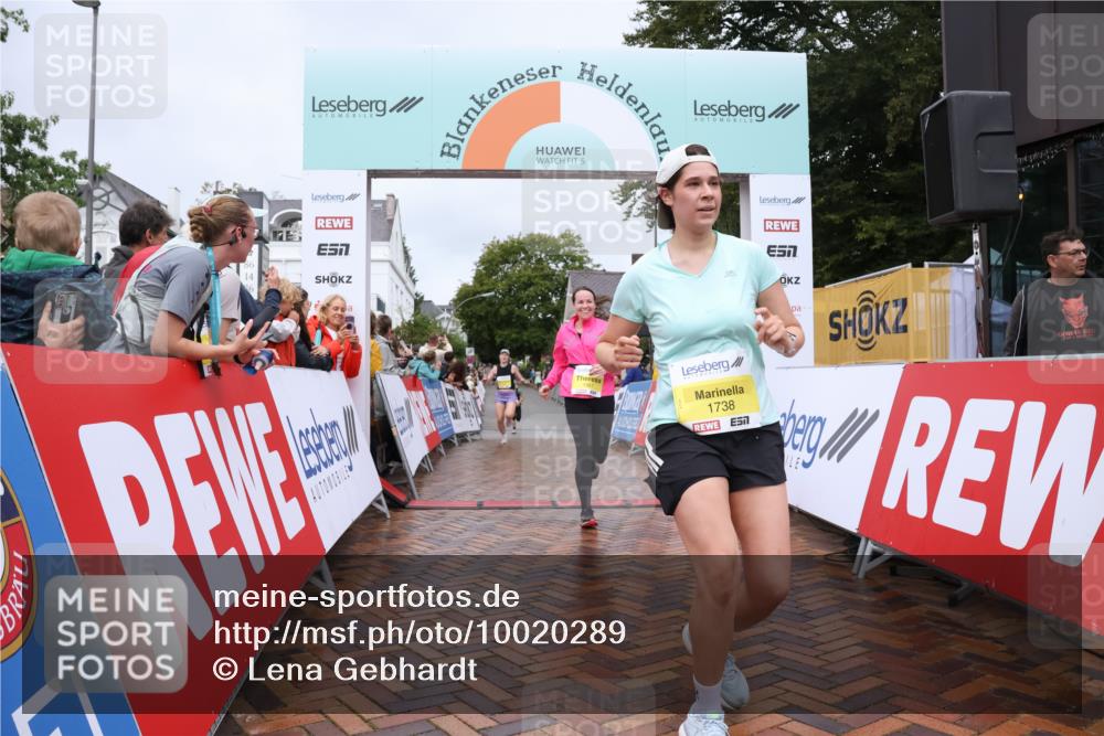 30.08.2026 - Blankeneser Heldenlauf Lena Gebhardt http://msf.ph/oto/10020289 30.08.2026 09:43:56 Ziel 1061, 1184, 1381, 1397, 1461, 1738 meine-sportfotos.de