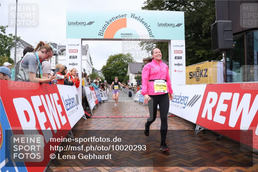 30.08.2026 - Blankeneser Heldenlauf Lena Gebhardt http://msf.ph/oto/10020293 30.08.2026 09:43:57 Ziel 1061, 1184, 1381, 1397, 1461, 1738 meine-sportfotos.de