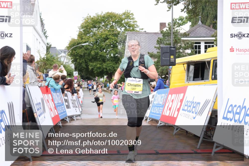 30.08.2026 - Blankeneser Heldenlauf Lena Gebhardt http://msf.ph/oto/10020309 30.08.2026 09:44:01 Ziel 1061, 1381, 1397, 1513, 1738 meine-sportfotos.de