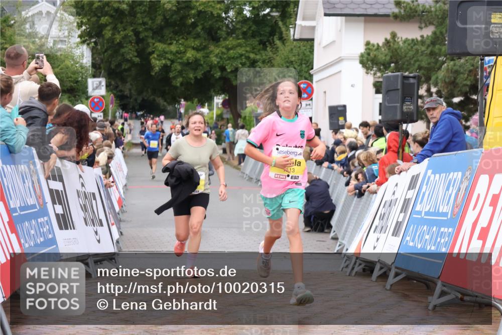 30.08.2026 - Blankeneser Heldenlauf Lena Gebhardt http://msf.ph/oto/10020315 30.08.2026 09:44:03 Ziel 1061, 1150, 1381, 1397, 1513 meine-sportfotos.de