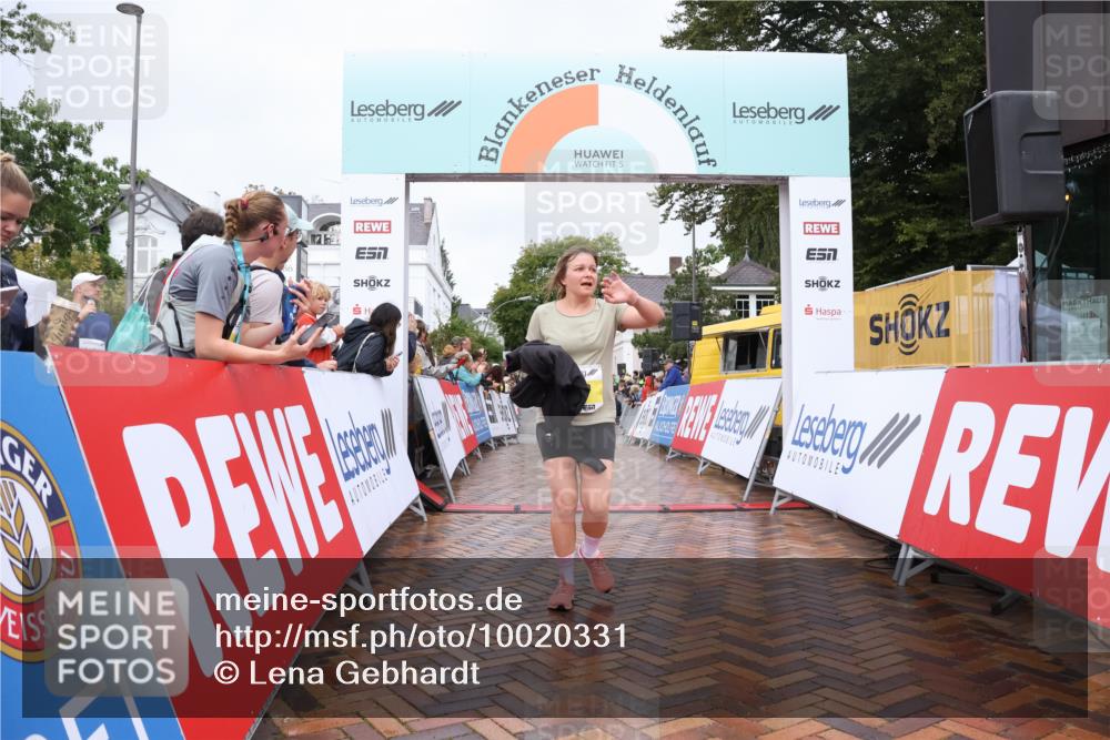 30.08.2026 - Blankeneser Heldenlauf Lena Gebhardt http://msf.ph/oto/10020331 30.08.2026 09:44:08 Ziel 1150, 1202, 1397, 1513 meine-sportfotos.de