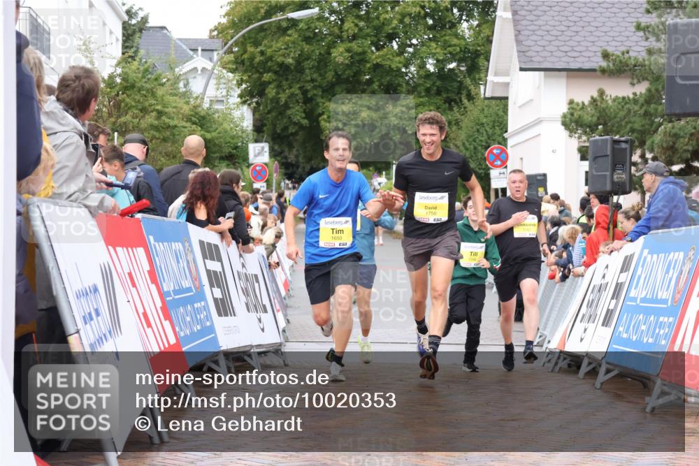 30.08.2026 - Blankeneser Heldenlauf Lena Gebhardt http://msf.ph/oto/10020353 30.08.2026 09:44:16 Ziel 1095, 1096, 1182, 1202, 1491, 1650, 1756 meine-sportfotos.de