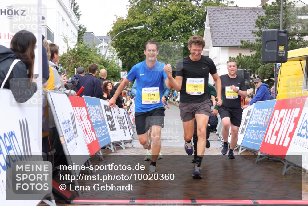 30.08.2026 - Blankeneser Heldenlauf Lena Gebhardt http://msf.ph/oto/10020360 30.08.2026 09:44:18 Ziel 1095, 1096, 1182, 1202, 1491, 1650, 1756 meine-sportfotos.de