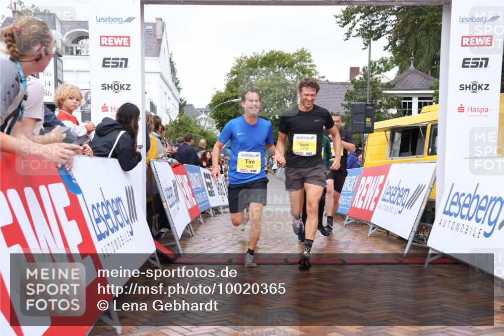 30.08.2026 - Blankeneser Heldenlauf Lena Gebhardt http://msf.ph/oto/10020365 30.08.2026 09:44:18 Ziel 1095, 1096, 1182, 1202, 1491, 1650, 1756 meine-sportfotos.de