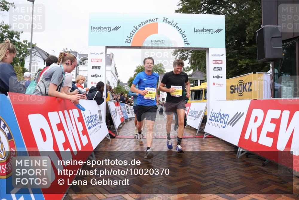 30.08.2026 - Blankeneser Heldenlauf Lena Gebhardt http://msf.ph/oto/10020370 30.08.2026 09:44:19 Ziel 1095, 1096, 1182, 1304, 1491, 1650, 1756 meine-sportfotos.de