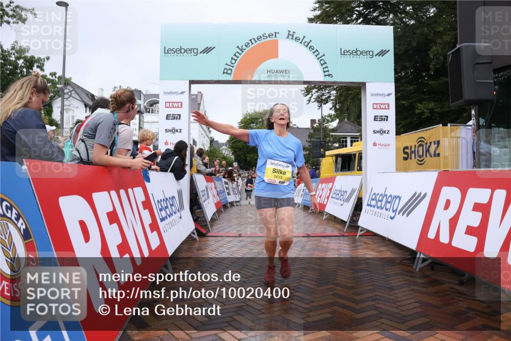 30.08.2026 - Blankeneser Heldenlauf Lena Gebhardt http://msf.ph/oto/10020400 30.08.2026 09:44:26 Ziel 1024, 1095, 1096, 1182, 1304, 1613, 1650, 1756, 3659, 3660 meine-sportfotos.de