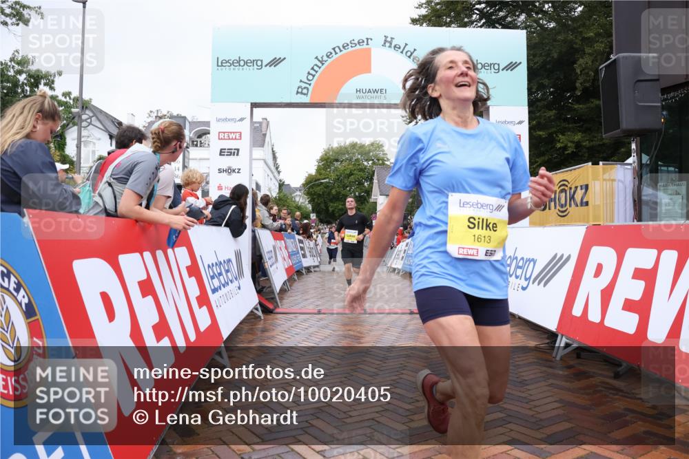 30.08.2026 - Blankeneser Heldenlauf Lena Gebhardt http://msf.ph/oto/10020405 30.08.2026 09:44:27 Ziel 1024, 1095, 1182, 1304, 1613, 3659, 3660 meine-sportfotos.de