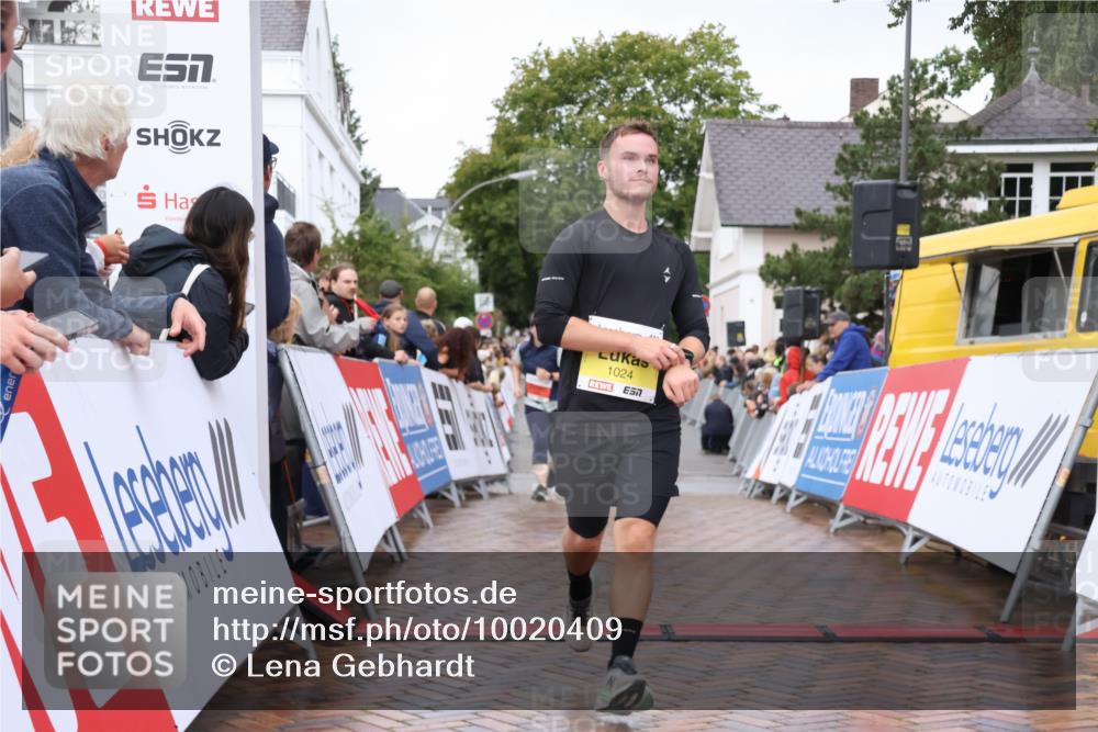 30.08.2026 - Blankeneser Heldenlauf Lena Gebhardt http://msf.ph/oto/10020409 30.08.2026 09:44:28 Ziel 1024, 1304, 1613, 3659, 3660 meine-sportfotos.de