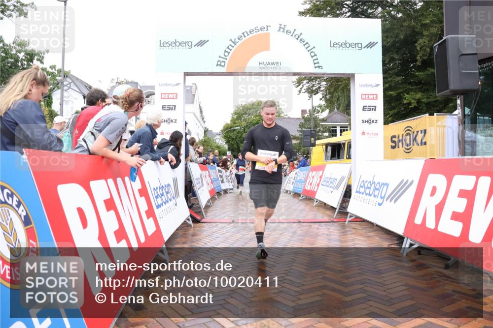 30.08.2026 - Blankeneser Heldenlauf Lena Gebhardt http://msf.ph/oto/10020411 30.08.2026 09:44:28 Ziel 1024, 1304, 1613, 3659, 3660 meine-sportfotos.de