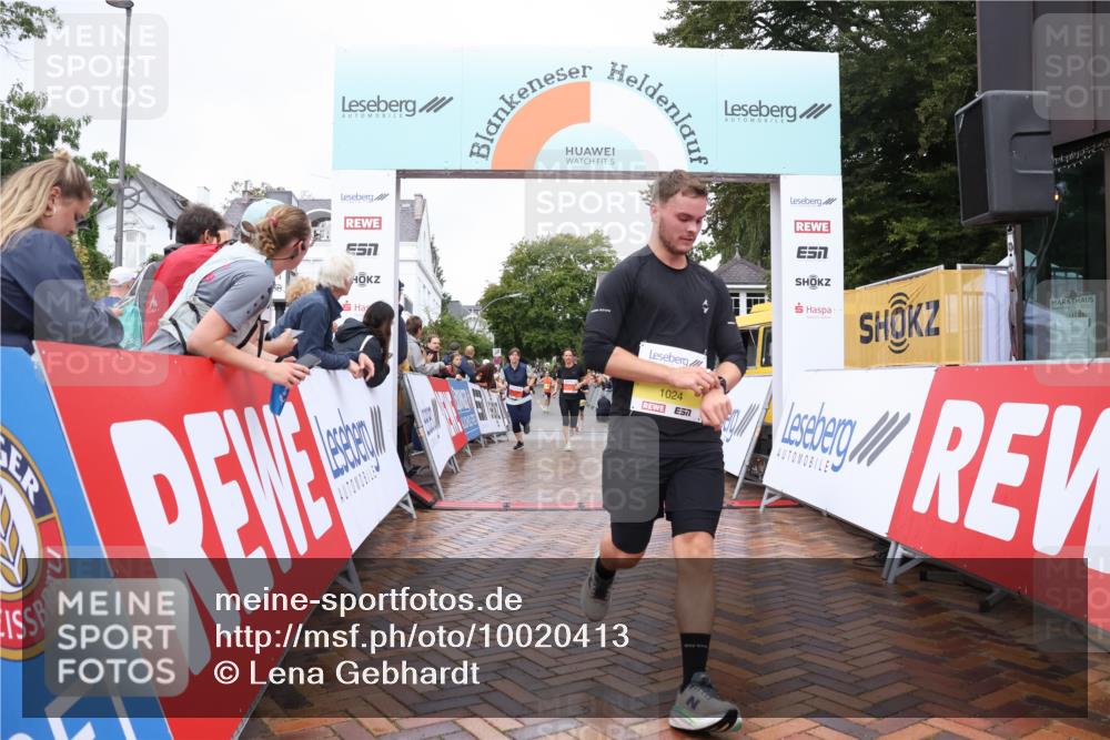 30.08.2026 - Blankeneser Heldenlauf Lena Gebhardt http://msf.ph/oto/10020413 30.08.2026 09:44:29 Ziel 1024, 1304, 1613, 3659, 3660 meine-sportfotos.de