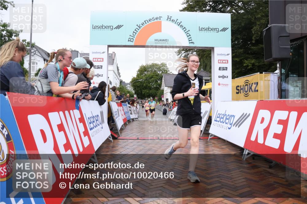 30.08.2026 - Blankeneser Heldenlauf Lena Gebhardt http://msf.ph/oto/10020466 30.08.2026 09:44:42 Ziel 1038, 1216, 1475, 1497, 1625, 1759 meine-sportfotos.de