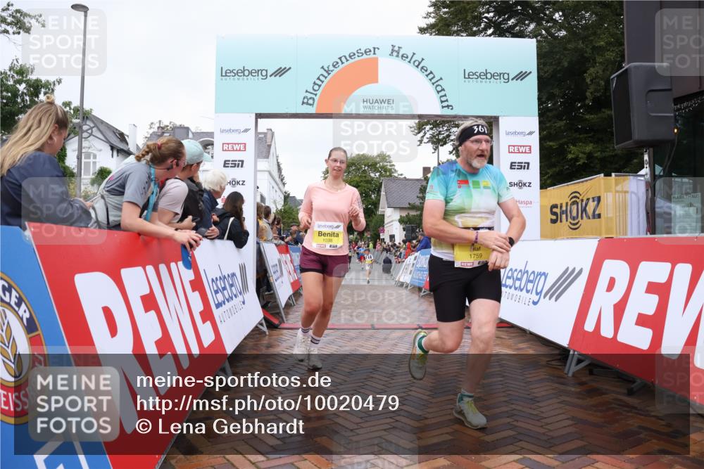 30.08.2026 - Blankeneser Heldenlauf Lena Gebhardt http://msf.ph/oto/10020479 30.08.2026 09:44:47 Ziel 1038, 1187, 1497, 1643, 1759 meine-sportfotos.de