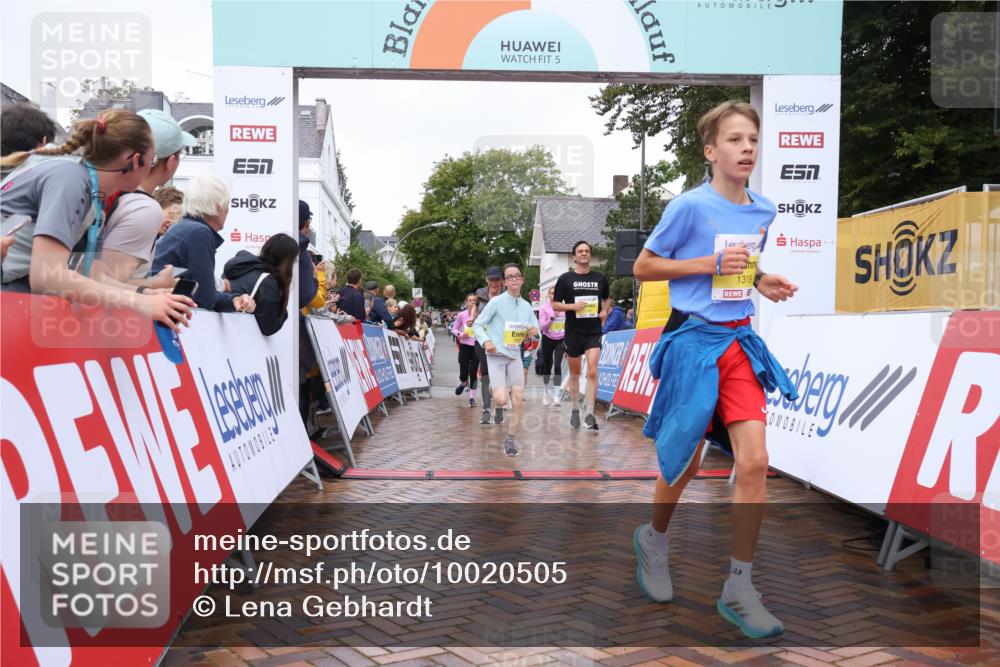 30.08.2026 - Blankeneser Heldenlauf Lena Gebhardt http://msf.ph/oto/10020505 30.08.2026 09:44:55 Ziel 1109, 1131, 1139, 1187, 1319, 1414, 1478, 1581, 1643, 1806, 1807 meine-sportfotos.de