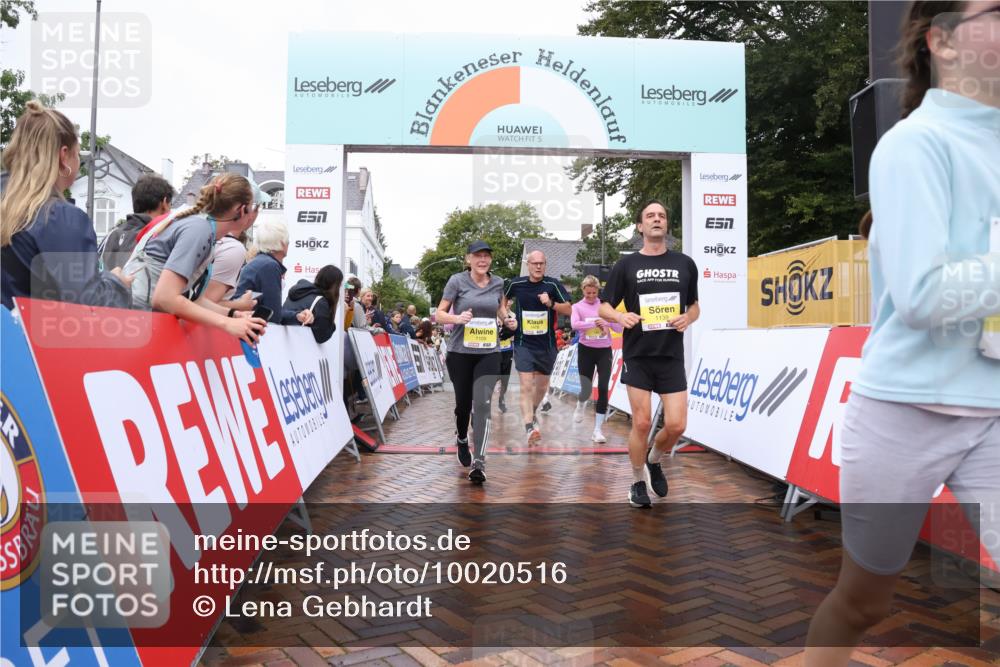 30.08.2026 - Blankeneser Heldenlauf Lena Gebhardt http://msf.ph/oto/10020516 30.08.2026 09:44:57 Ziel 1109, 1131, 1139, 1187, 1319, 1414, 1478, 1581, 1643, 1806, 1807, 3539, 3701 meine-sportfotos.de