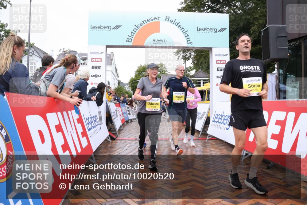 30.08.2026 - Blankeneser Heldenlauf Lena Gebhardt http://msf.ph/oto/10020520 30.08.2026 09:44:58 Ziel 1026, 1109, 1131, 1139, 1187, 1319, 1414, 1478, 1581, 1806, 1807, 3539, 3701 meine-sportfotos.de