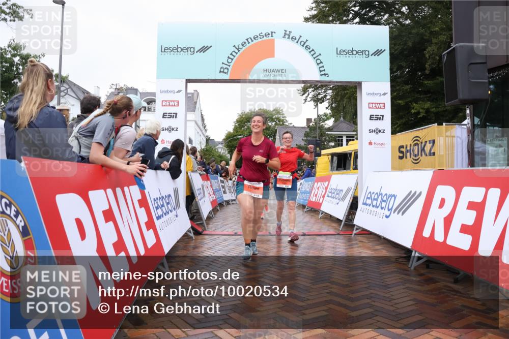 30.08.2026 - Blankeneser Heldenlauf Lena Gebhardt http://msf.ph/oto/10020534 30.08.2026 09:45:02 Ziel 1026, 1109, 1131, 1139, 1319, 1414, 1478, 1581, 1806, 1807, 3539, 3701 meine-sportfotos.de
