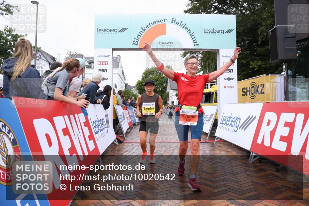 30.08.2026 - Blankeneser Heldenlauf Lena Gebhardt http://msf.ph/oto/10020542 30.08.2026 09:45:04 Ziel 1026, 1109, 1131, 1139, 1414, 1478, 1806, 1807, 3539, 3701 meine-sportfotos.de