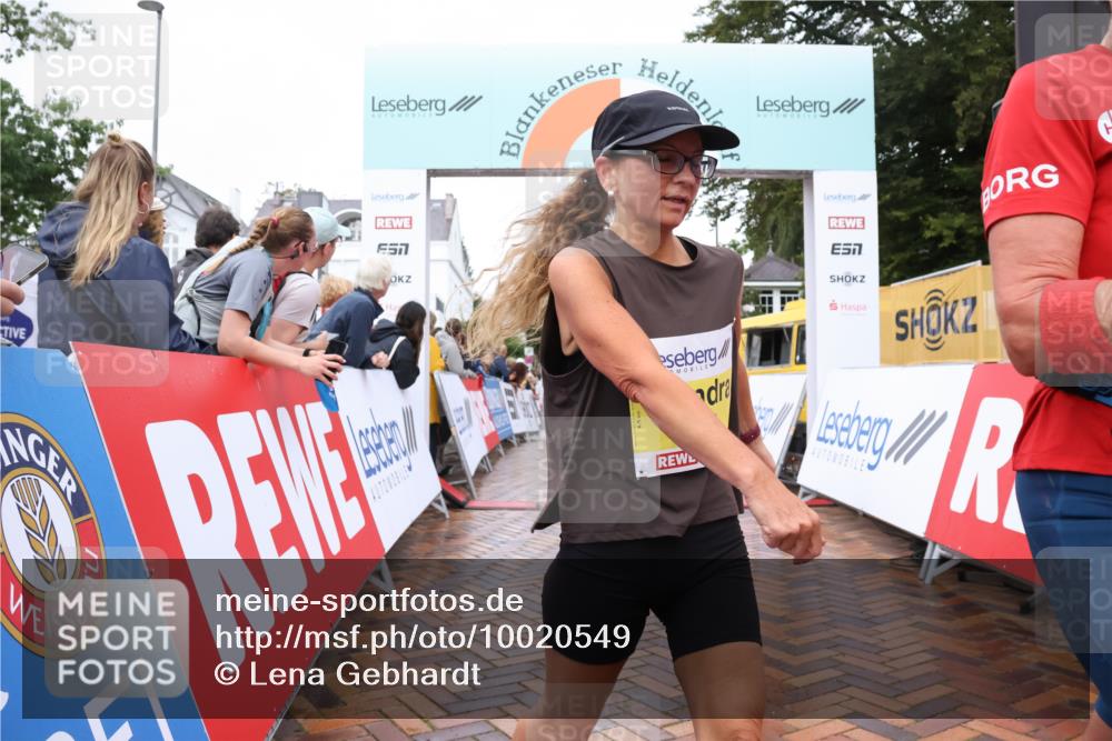 30.08.2026 - Blankeneser Heldenlauf Lena Gebhardt http://msf.ph/oto/10020549 30.08.2026 09:45:05 Ziel 1026, 1131, 1414, 1478, 1806, 1807, 3539, 3701 meine-sportfotos.de