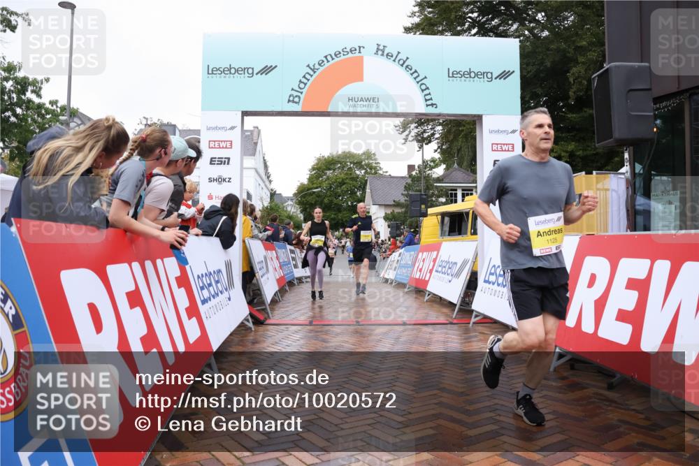 30.08.2026 - Blankeneser Heldenlauf Lena Gebhardt http://msf.ph/oto/10020572 30.08.2026 09:45:13 Ziel 1125, 1152, 1648, 1686, 1717, 3545 meine-sportfotos.de