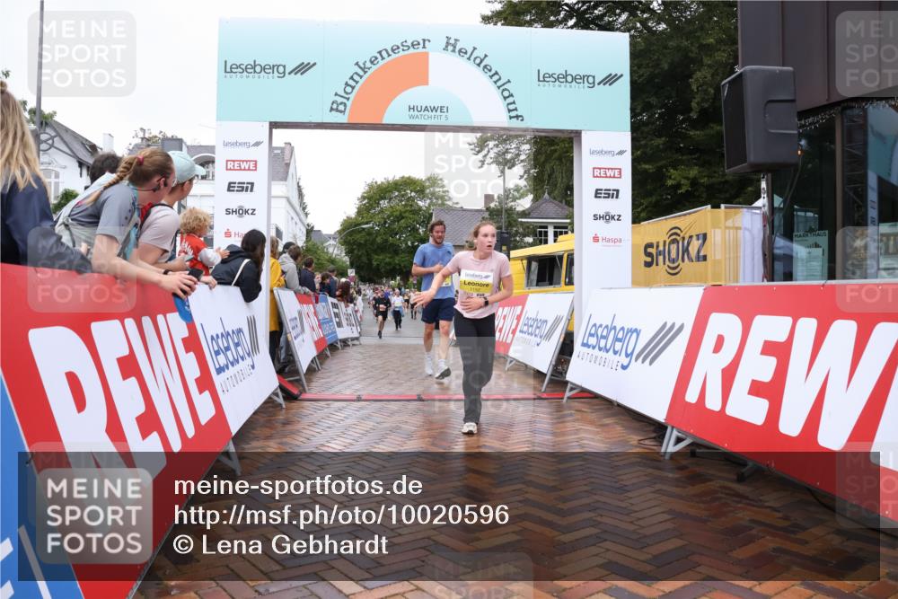 30.08.2026 - Blankeneser Heldenlauf Lena Gebhardt http://msf.ph/oto/10020596 30.08.2026 09:45:18 Ziel 1125, 1152, 1462, 1648, 1686, 1717, 3545 meine-sportfotos.de