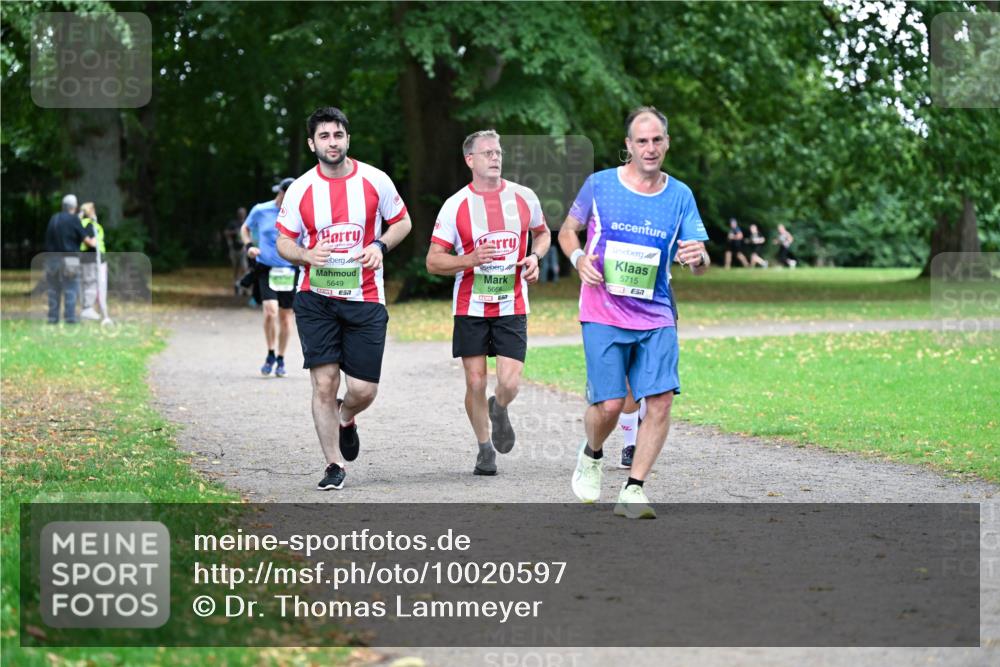 30.08.2026 - Blankeneser Heldenlauf Dr. Thomas Lammeyer http://msf.ph/oto/10020597 30.08.2026 10:11:43 Laufen 5649, 5715, 5666 meine-sportfotos.de