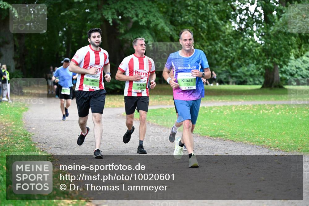 30.08.2026 - Blankeneser Heldenlauf Dr. Thomas Lammeyer http://msf.ph/oto/10020601 30.08.2026 10:11:43 Laufen 5649, 5666, 5715 meine-sportfotos.de