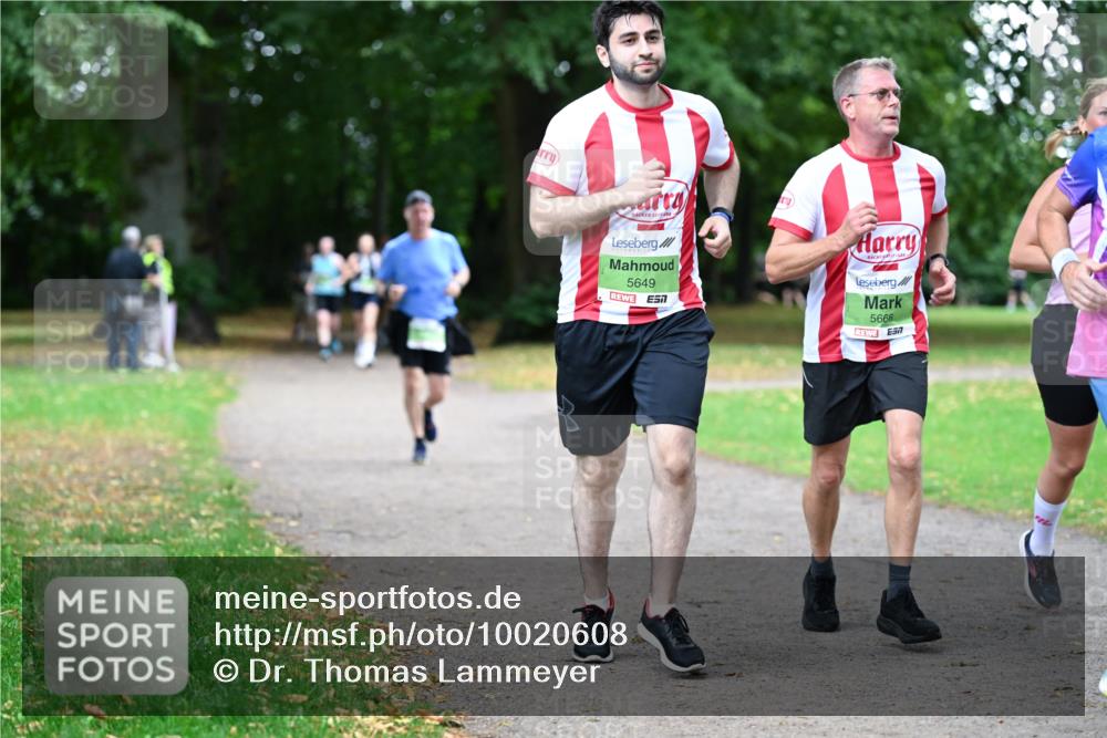 30.08.2026 - Blankeneser Heldenlauf Dr. Thomas Lammeyer http://msf.ph/oto/10020608 30.08.2026 10:11:45 Laufen 5649, 688, 5666 meine-sportfotos.de