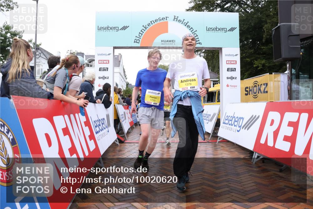 30.08.2026 - Blankeneser Heldenlauf Lena Gebhardt http://msf.ph/oto/10020620 30.08.2026 09:45:28 Ziel 1056, 1185, 1199, 1204, 1354, 1379, 1419, 1420, 1455, 1608, 1710, 1754, 1764, 3625 meine-sportfotos.de