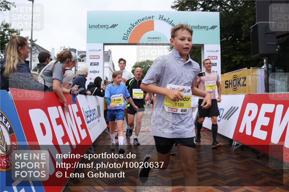 30.08.2026 - Blankeneser Heldenlauf Lena Gebhardt http://msf.ph/oto/10020637 30.08.2026 09:45:32 Ziel 1056, 1100, 1117, 1185, 1199, 1204, 1354, 1379, 1419, 1420, 1455, 1600, 1608, 1710, 1754, 1764, 3625 meine-sportfotos.de