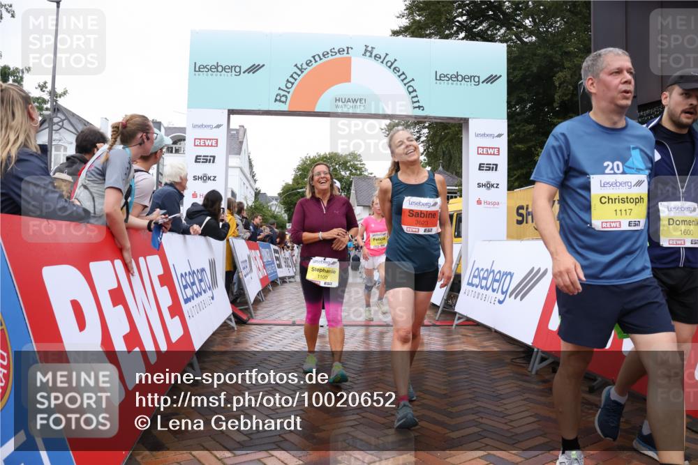 30.08.2026 - Blankeneser Heldenlauf Lena Gebhardt http://msf.ph/oto/10020652 30.08.2026 09:45:38 Ziel 1100, 1117, 1199, 1204, 1234, 1305, 1354, 1420, 1505, 1506, 1600, 1608, 1754, 1764, 3526, 3647, 3648 meine-sportfotos.de