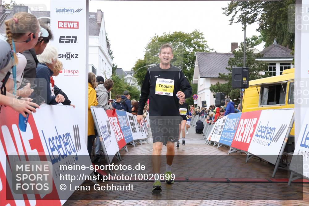 30.08.2026 - Blankeneser Heldenlauf Lena Gebhardt http://msf.ph/oto/10020699 30.08.2026 09:45:50 Ziel 1033, 1164, 1176, 1231, 1234, 1305, 3647, 3648, 3733 meine-sportfotos.de