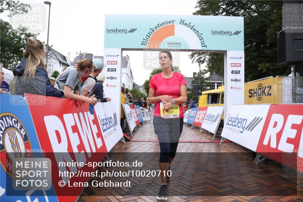 30.08.2026 - Blankeneser Heldenlauf Lena Gebhardt http://msf.ph/oto/10020710 30.08.2026 09:45:54 Ziel 1164, 1176, 1191, 1231, 1346, 1690 meine-sportfotos.de