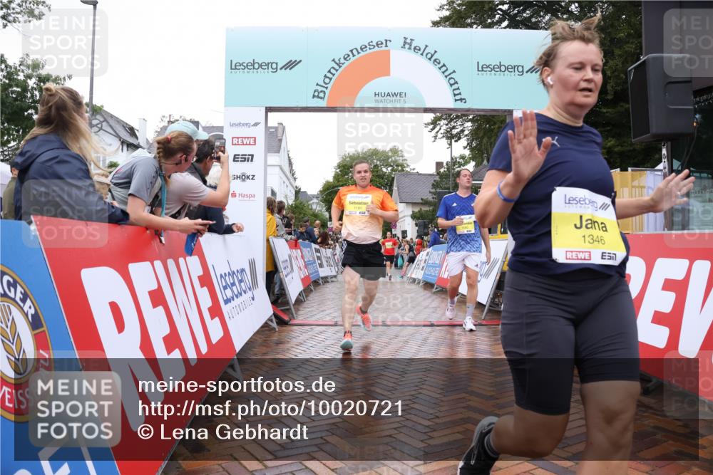 30.08.2026 - Blankeneser Heldenlauf Lena Gebhardt http://msf.ph/oto/10020721 30.08.2026 09:45:57 Ziel 1164, 1176, 1191, 1231, 1346, 1596, 1690 meine-sportfotos.de