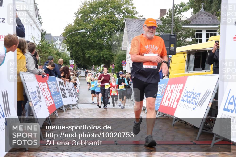30.08.2026 - Blankeneser Heldenlauf Lena Gebhardt http://msf.ph/oto/10020753 30.08.2026 09:46:15 Ziel 1143, 1218, 1271, 1299, 3716 meine-sportfotos.de