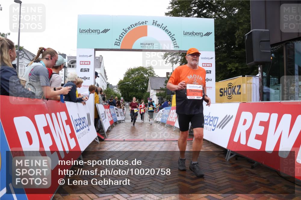 30.08.2026 - Blankeneser Heldenlauf Lena Gebhardt http://msf.ph/oto/10020758 30.08.2026 09:46:17 Ziel 1143, 1218, 1271, 1283, 1299, 1483, 1584, 1651, 1730, 3716 meine-sportfotos.de