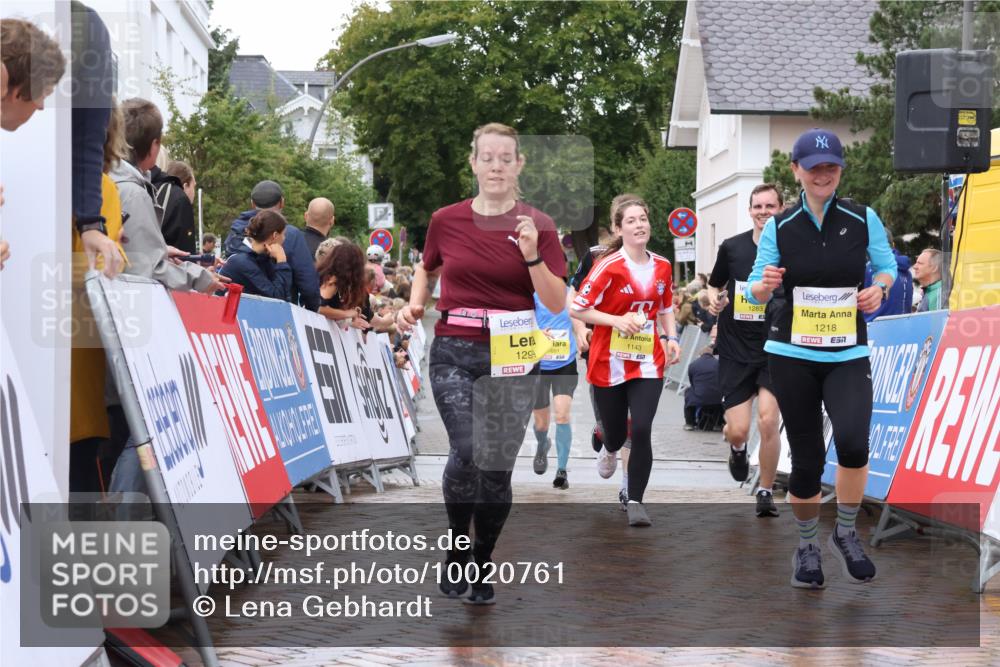 30.08.2026 - Blankeneser Heldenlauf Lena Gebhardt http://msf.ph/oto/10020761 30.08.2026 09:46:18 Ziel 1143, 1218, 1283, 1299, 1483, 1584, 1651, 1730, 3716 meine-sportfotos.de