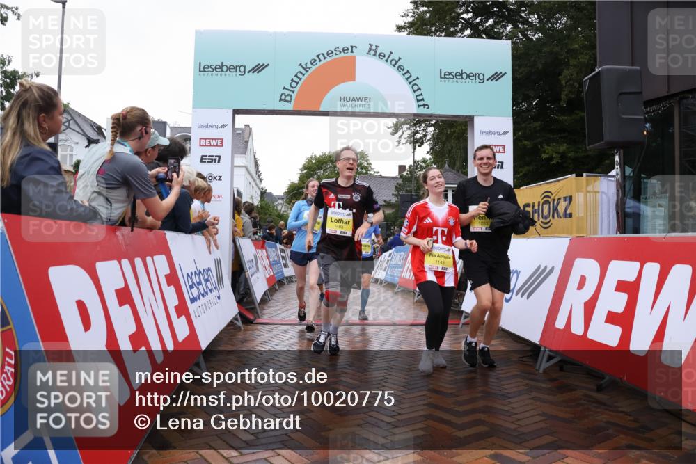 30.08.2026 - Blankeneser Heldenlauf Lena Gebhardt http://msf.ph/oto/10020775 30.08.2026 09:46:21 Ziel 1143, 1218, 1283, 1299, 1483, 1584, 1651, 1730, 3716 meine-sportfotos.de