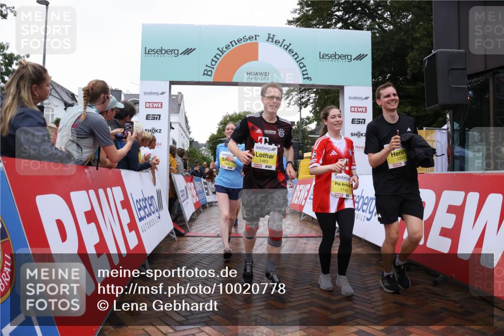 30.08.2026 - Blankeneser Heldenlauf Lena Gebhardt http://msf.ph/oto/10020778 30.08.2026 09:46:21 Ziel 1143, 1218, 1283, 1299, 1483, 1584, 1651, 1730, 3716 meine-sportfotos.de
