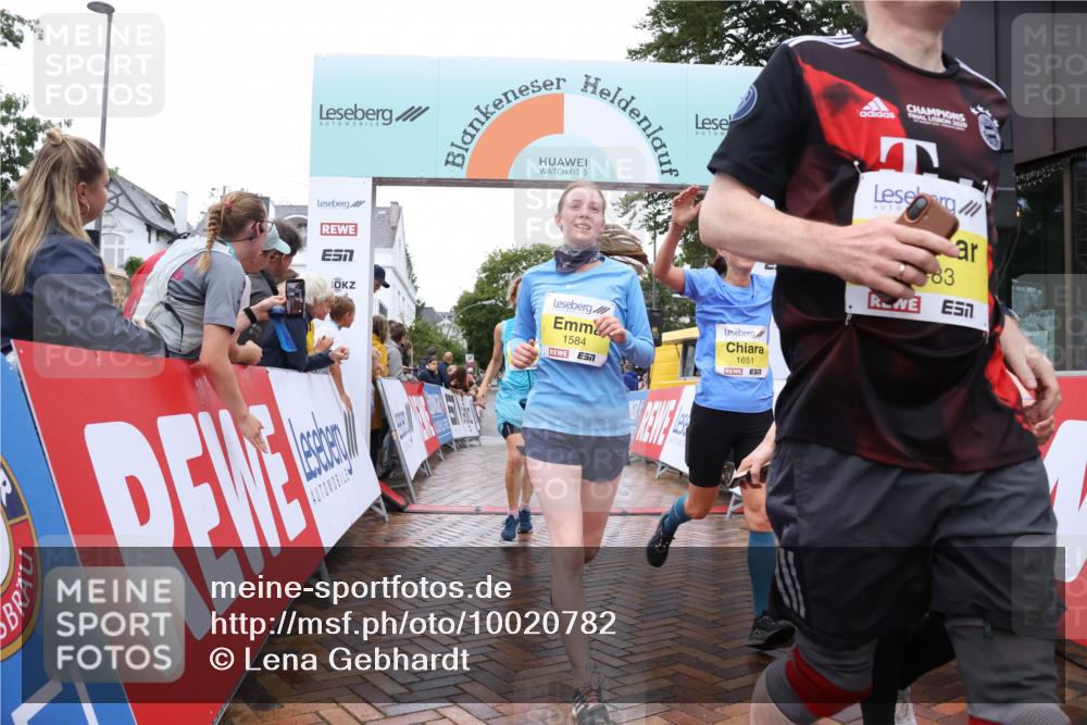 30.08.2026 - Blankeneser Heldenlauf Lena Gebhardt http://msf.ph/oto/10020782 30.08.2026 09:46:22 Ziel 1143, 1218, 1283, 1299, 1483, 1584, 1651, 1730, 3716 meine-sportfotos.de
