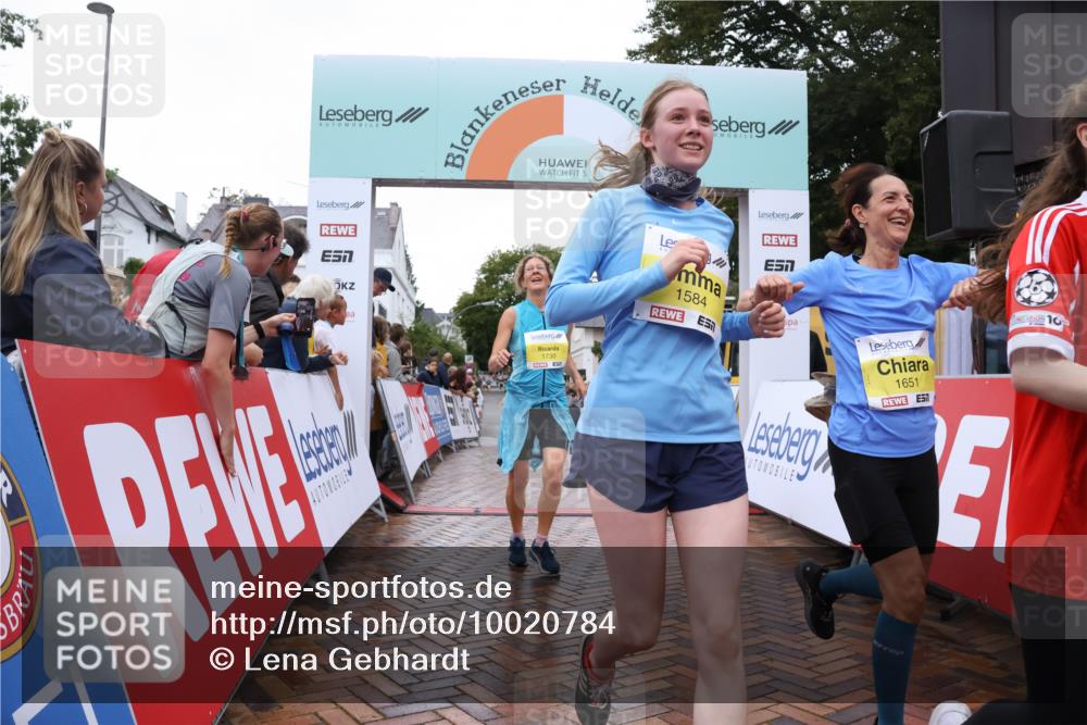 30.08.2026 - Blankeneser Heldenlauf Lena Gebhardt http://msf.ph/oto/10020784 30.08.2026 09:46:23 Ziel 1037, 1143, 1218, 1283, 1299, 1483, 1584, 1651, 1730 meine-sportfotos.de