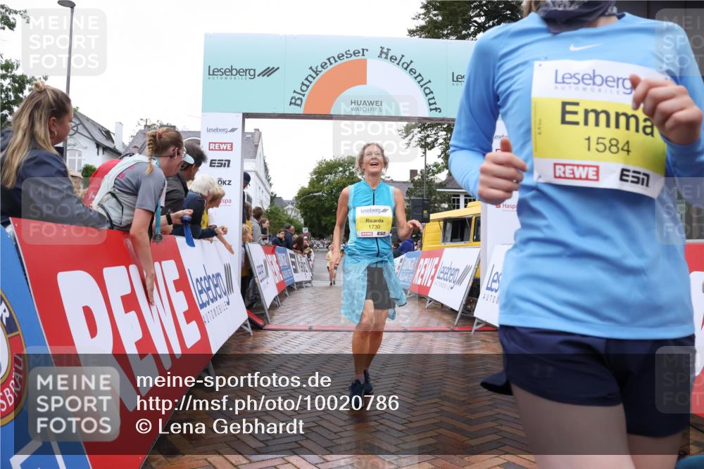 30.08.2026 - Blankeneser Heldenlauf Lena Gebhardt http://msf.ph/oto/10020786 30.08.2026 09:46:23 Ziel 1037, 1143, 1218, 1283, 1299, 1483, 1584, 1651, 1730 meine-sportfotos.de