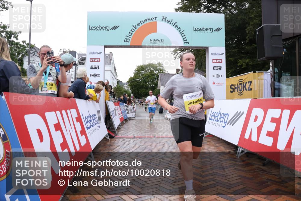 30.08.2026 - Blankeneser Heldenlauf Lena Gebhardt http://msf.ph/oto/10020818 30.08.2026 09:46:33 Ziel 1037, 1238, 1261, 1277 meine-sportfotos.de